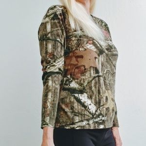 Mossy Oak Women's Camo L/S Shirt Sz. Medium
